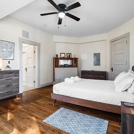 Carriage Manor - Sun Soaked 1Br - Close To Ccf Cleveland Exterior foto