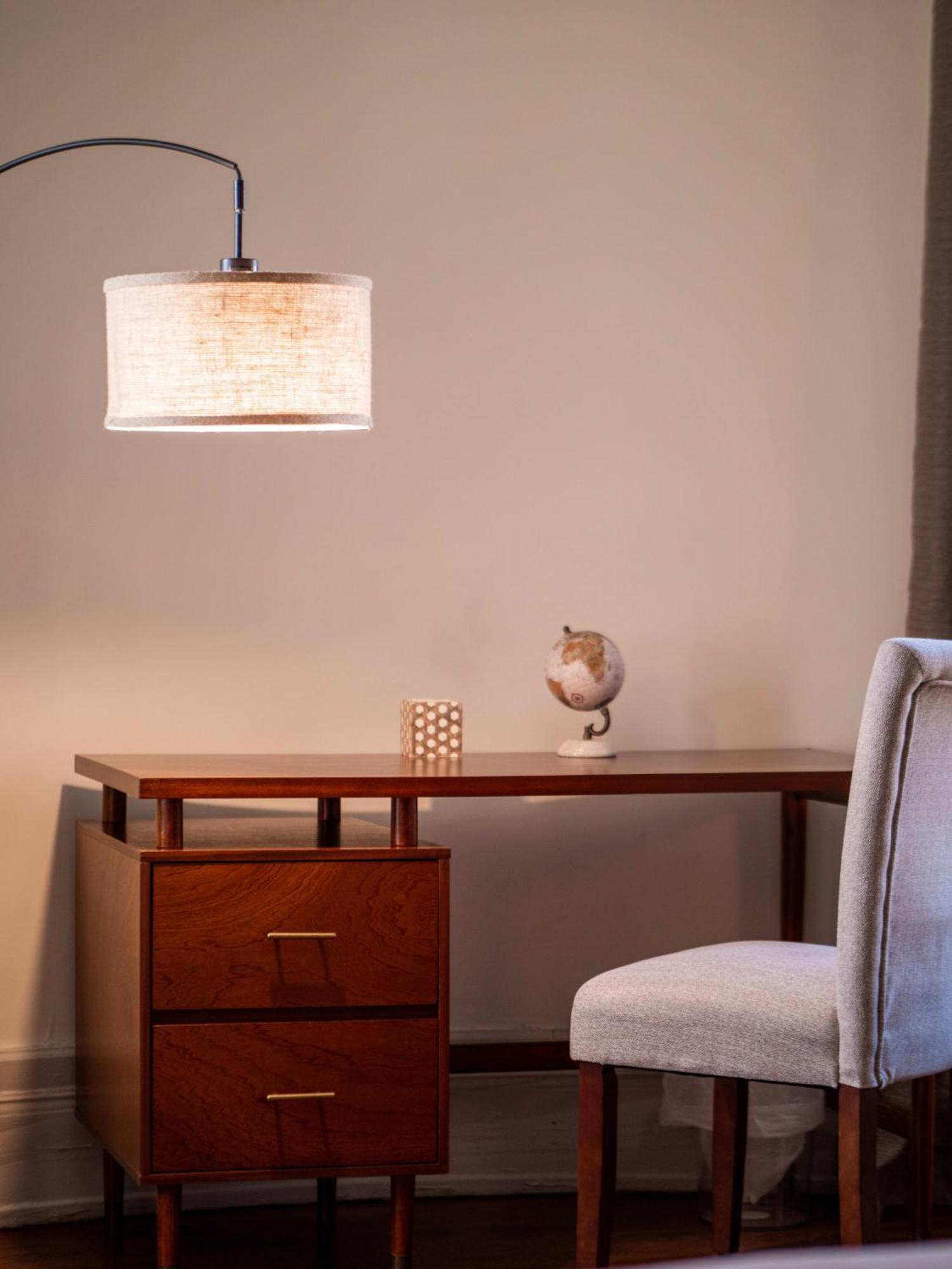 Apartamento Carriage Manor - Sun Soaked 1br - Close To Ccf